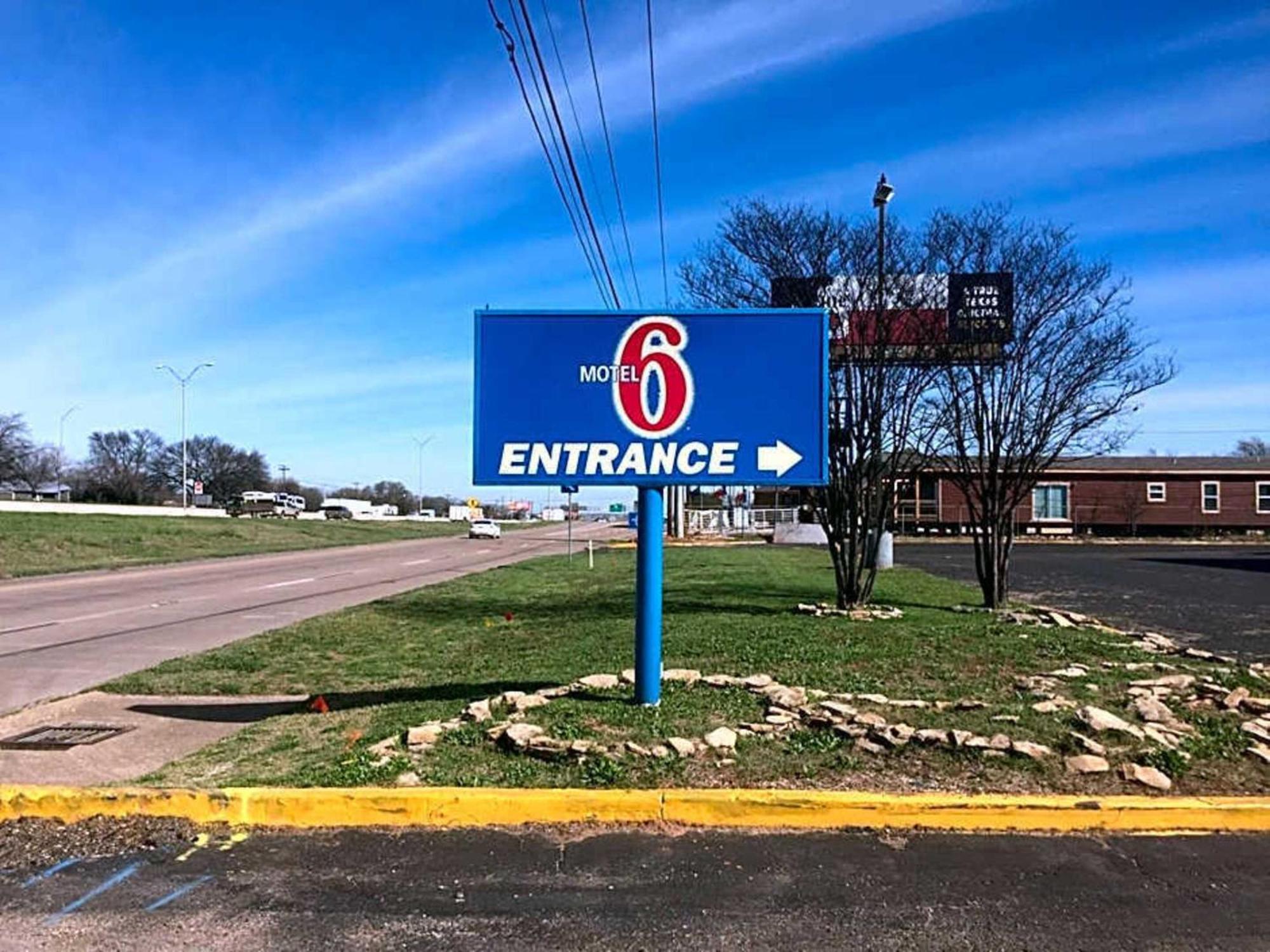 Motel 6-Waco, Tx Buitenkant foto